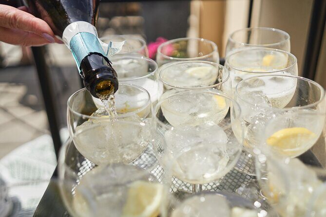 Gourmet Brunch with Chef: Unlimited Drinks & Stunning River Views - Who This Brunch Fits Best (And Who Should Pass)