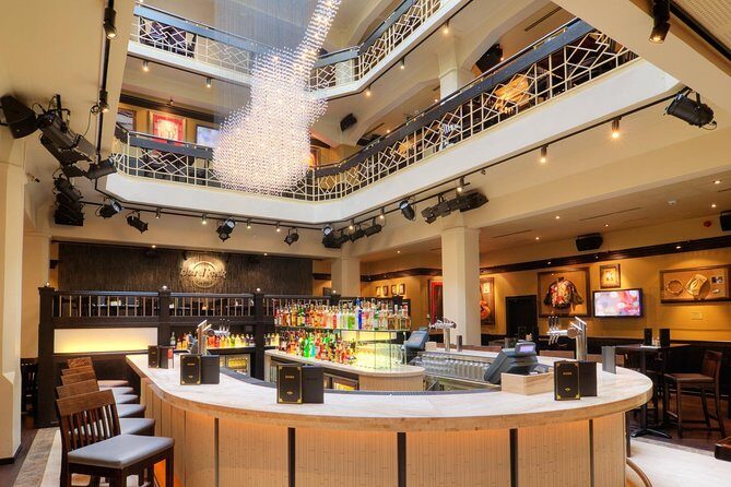Hard Rock Cafe Prague with Set Lunch or Dinner - The set lunch or dinner: Gold vs Diamond vs Ultimate