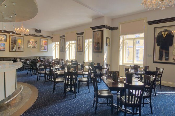Hard Rock Cafe Prague with Set Lunch or Dinner - Service and pace: what to expect during your meal