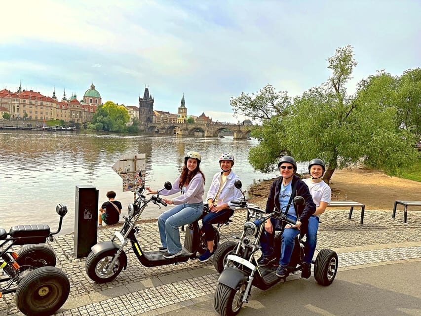Heart of Prague tour on Tricycle electric scooter - Weather and comfort: the small details that decide enjoyment