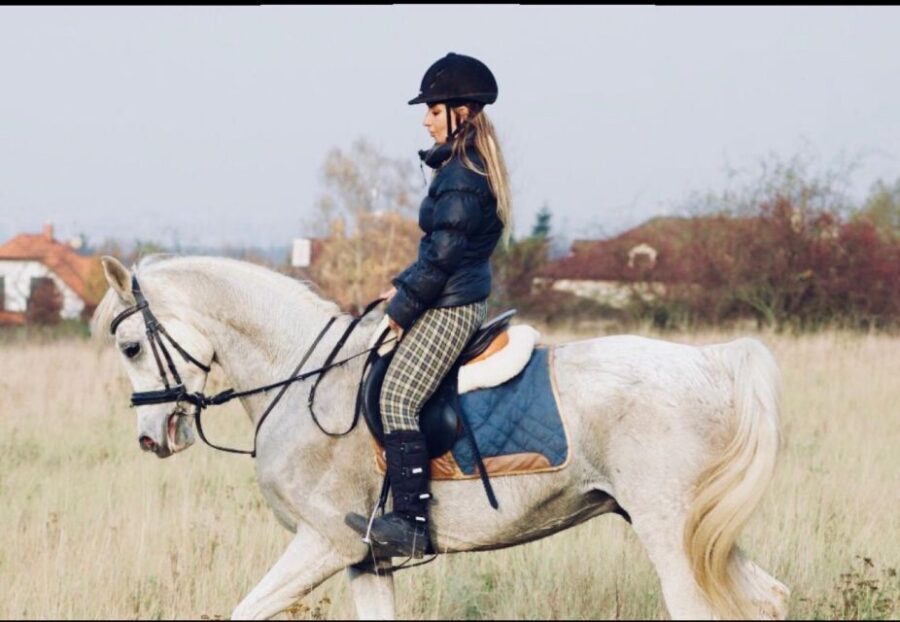 Horseback riding tour near Prague - What happens during the 90 minutes (and why the timing feels right)