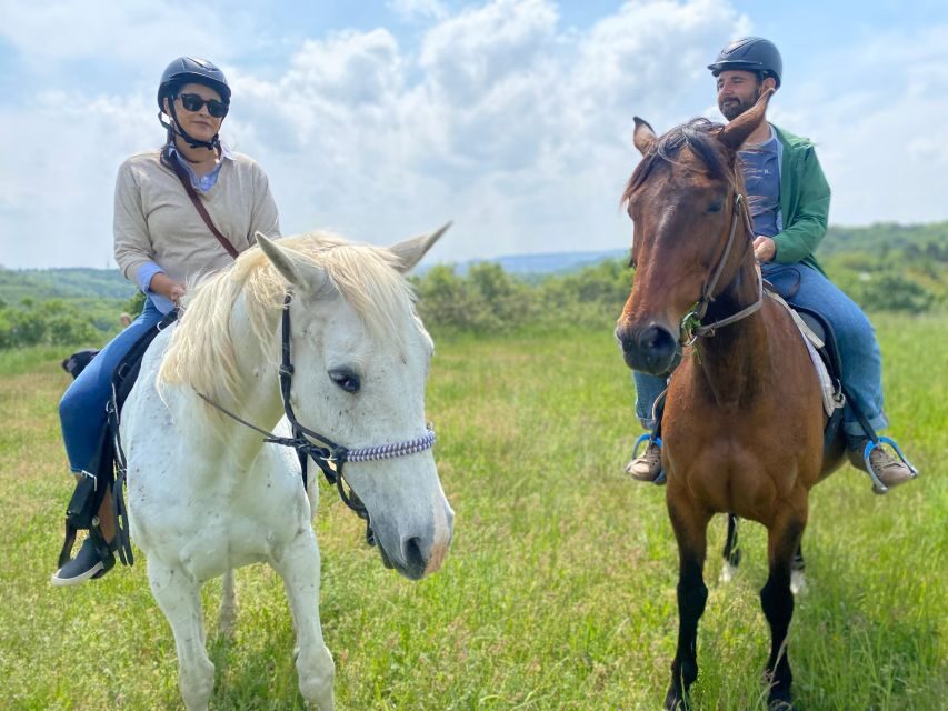 Horseback riding tour near Prague - What the guides do (and how names like Lucia, Rosie, and Michelle fit in)