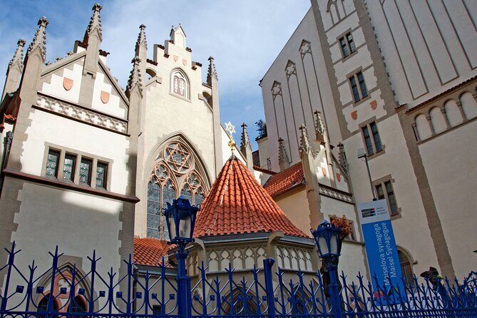 Jewish History and Old Town Walking Tour of Prague - Jewish Josefov and Old Town: why these streets belong together