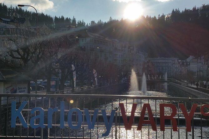 Karlovy Vary day trip from Prague with lunch - Lunch in Karlovy Vary: included, timed, and worth using strategically