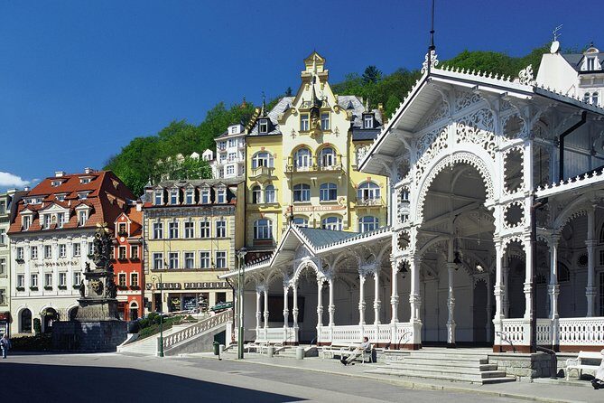 Karlovy Vary day trip from Prague with lunch - The walking tour: colonnade, old-town details, and why it beats self-guided wandering