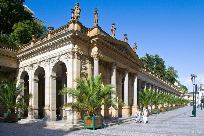 Karlovy Vary Full Day Tour from Prague - Logistics That Matter: Meeting Point and Return Reality