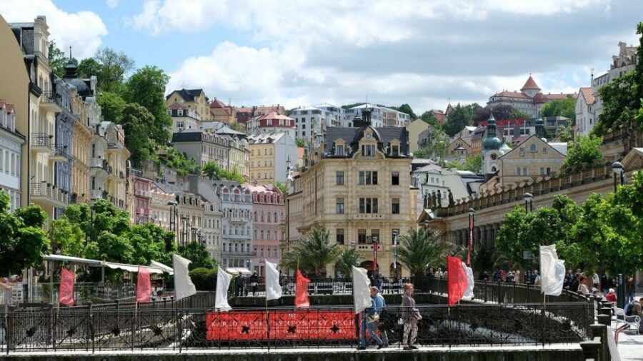 Karlovy Vary: Private Walking Tour - World-renowned spa treatments: what you’ll get in 90 minutes