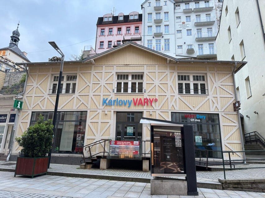 Karlovy Vary: Tourist Cinema Experience - Key highlights at a glance