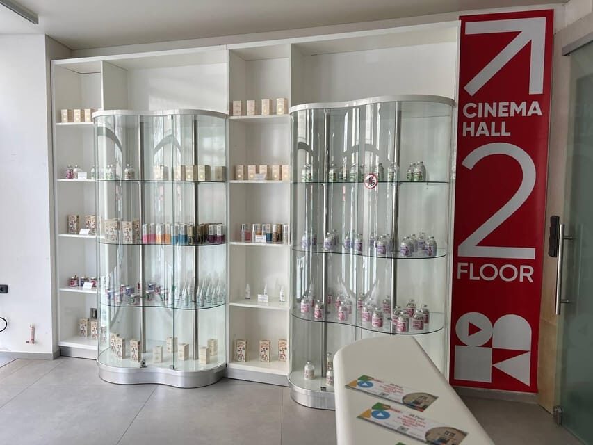Karlovy Vary: Tourist Cinema Experience - What the Film Shows: Best Locations on One Short Screen