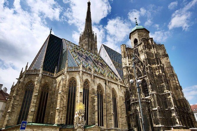 Las Mas Bellas Ciudades de Europa Central - Vienna walking tours: imperial sights at a human pace