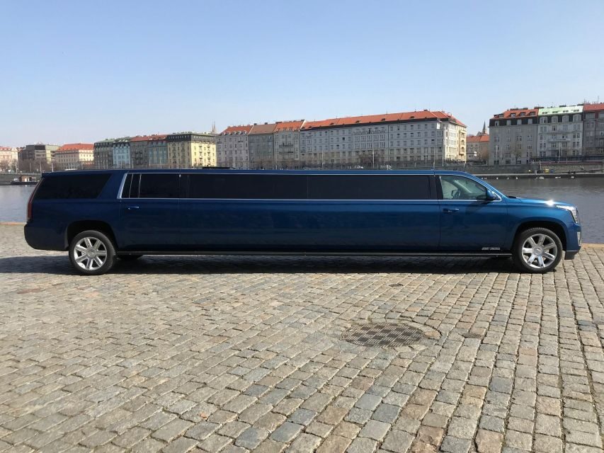Long Hummer or Cadillac Limousine Party Ride - The 1-hour private drive: what you’re actually paying for
