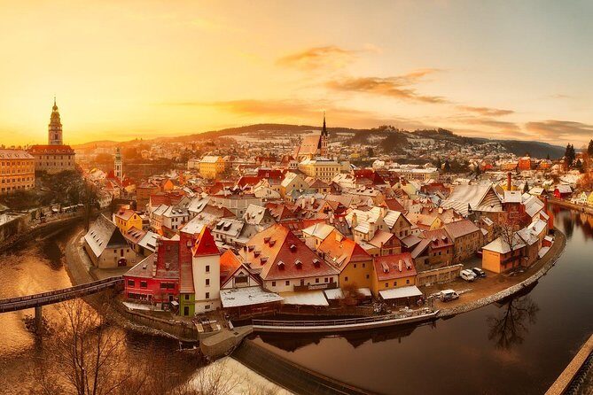Luxury Private Day trip from Prague to Cesky Krumlov via Hluboka Castle - Why Hluboká Castle Feels Different From a Typical Castle Stop