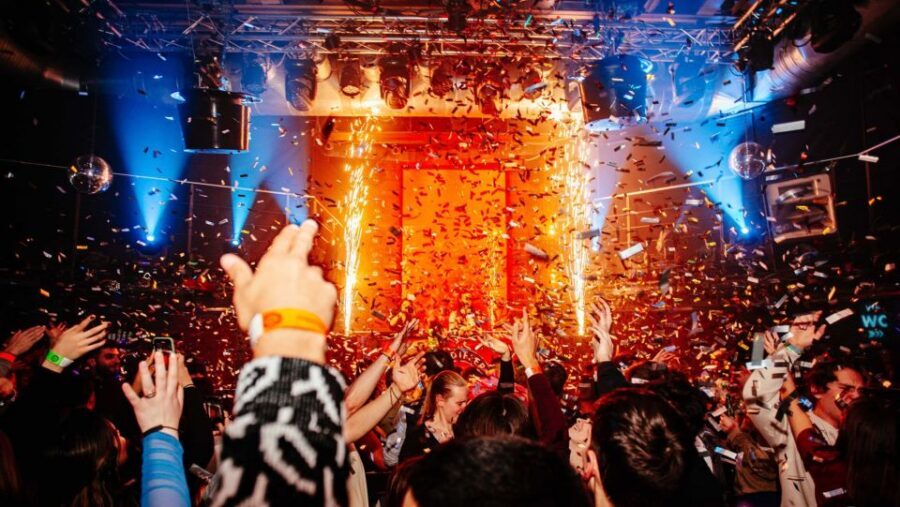 Monday Party in Prague | Admission Ticket - How long is 7 hours in a club setting?