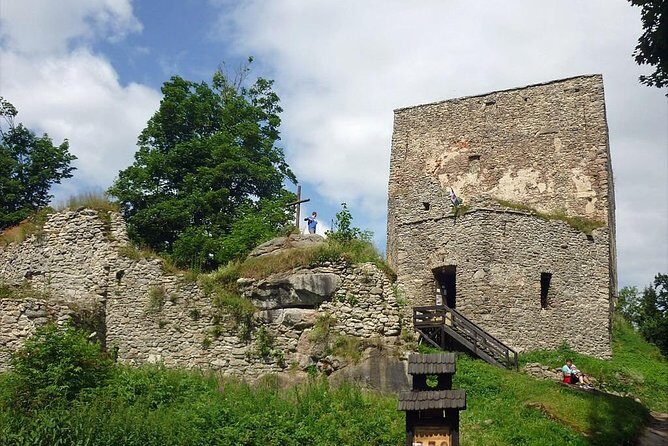 One day trips in the surroundings of Cesky Krumlov - Stop 4: Klet’ peak, watchtower views, and the chairlift vs hike choice