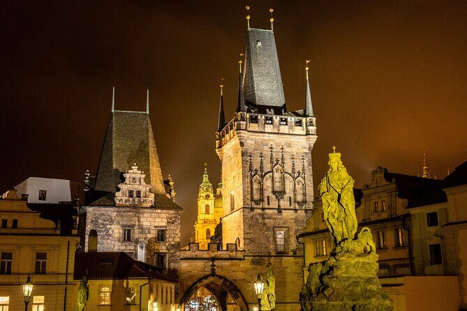 One Prague Tour: Old Town Road with local Food & Beer ️ - How the guide style changes the whole experience