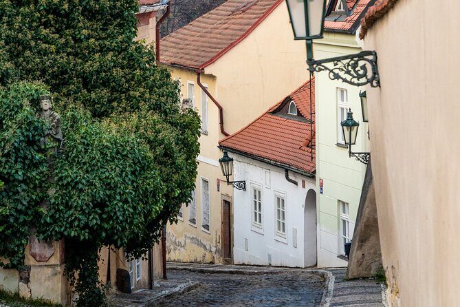 One Prague Tour: The Castle Side with local Food & Beer ️ - Hradčany and the Castle District walk: pretty, not chaotic