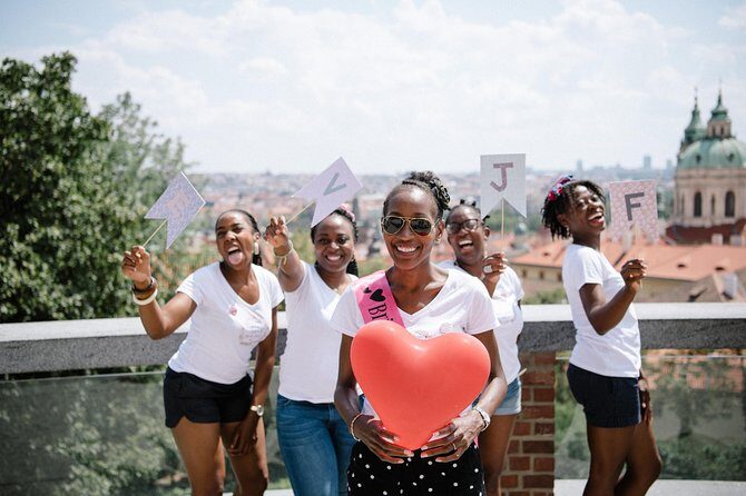 Photo Walking Tour in Prague - Price and group value: why $262.11 can work