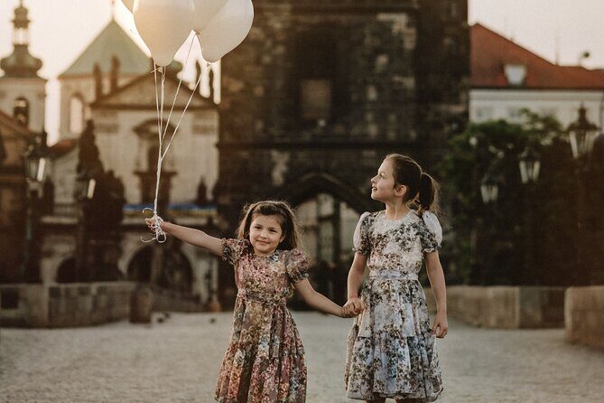 Photographer in Prague, private photoshoot - Styling and posing tips you’ll actually use