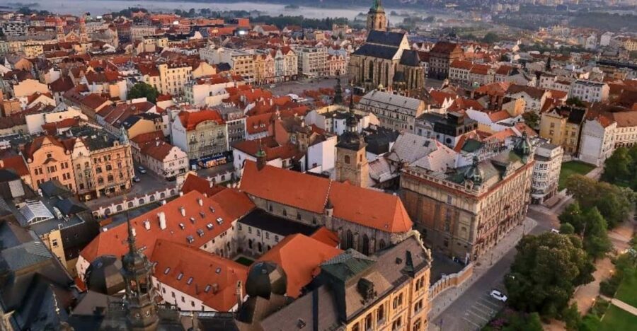 Pilsen: Old Town Guided Walking Tour - A 2-hour Old Town sweep that stays on your feet