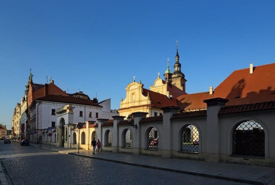 Pilsen: Old Town Guided Walking Tour - St. Bartholomew’s Cathedral: the stop that sets the tone