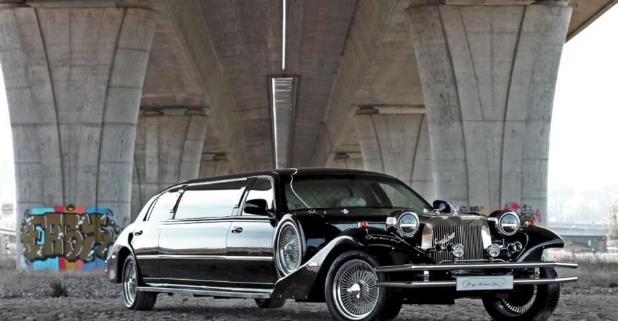 Prague: 1-Hour Vintage Limousine Rental - The Included Champagne: A Simple Extra That Changes the Feel