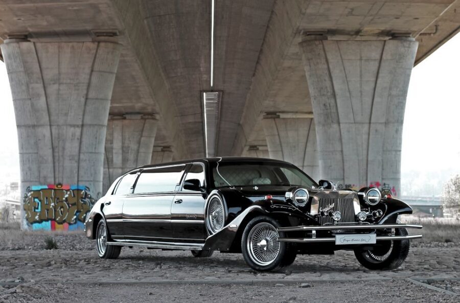 Prague: 1-Hour Vintage Limousine Rental - The Photo Stop at Prague’s Best Viewpoints