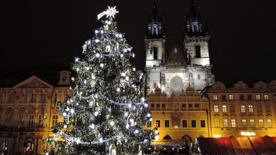 Prague: 2-3h Magical Christmas Markets Tour with Inclusions - Old Town Square: where the iconic lights meet a guided reality check