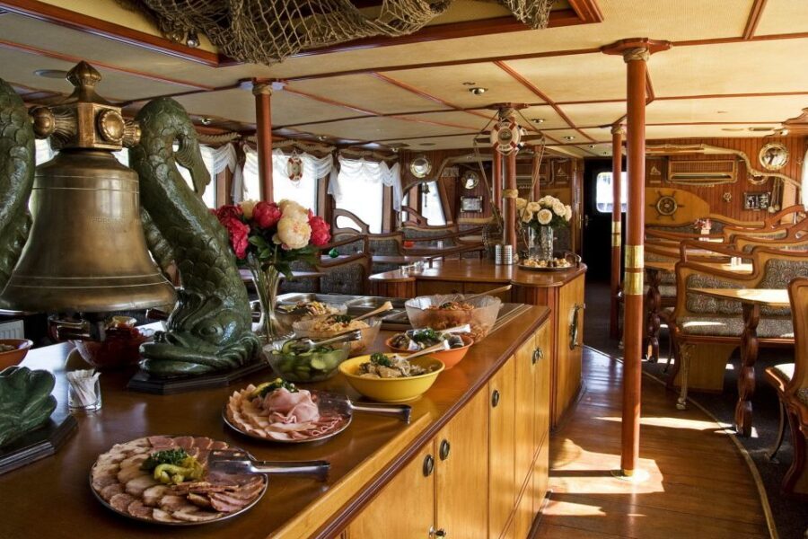 Prague: 2-Hour Lunch Cruise on the Vltava River - Price and Value for a $57 Prague River Cruise