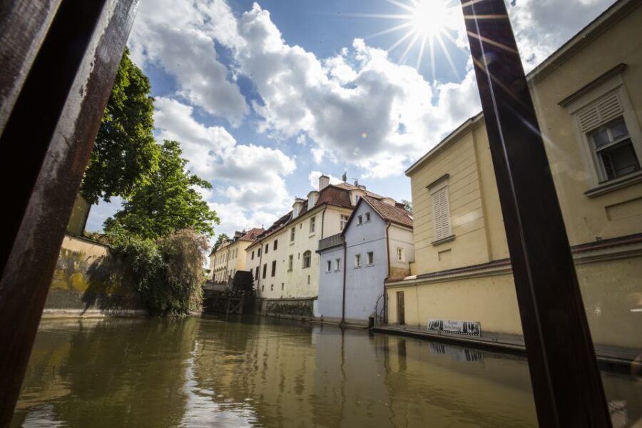 Prague: 3–Hour Castle Grounds Walking Tour and River Cruise - Prague Castle grounds walk: St. Vitus Cathedral and St. George Basilica