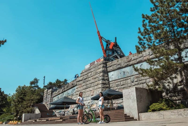 Prague: 3-Hour E-Scooter Tour in German - Letná Park and the Prague Metronome: The Panorama Stop