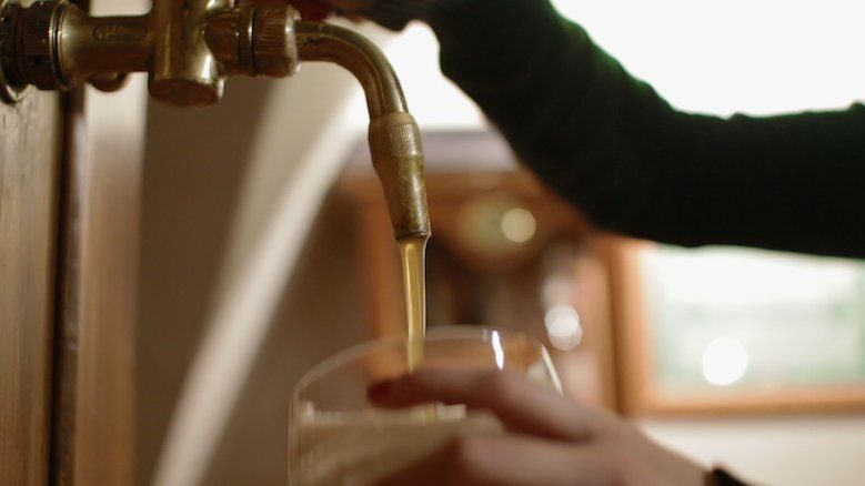 Prague: 3-Hour Microbrewery Tour - Tasting 11 beers in 210 minutes: how to stay sharp