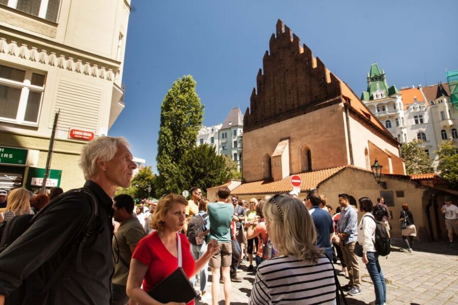 Prague: 6-Hour City Tour including Cruise and Lunch - Key things to love about this Prague 6-hour city tour