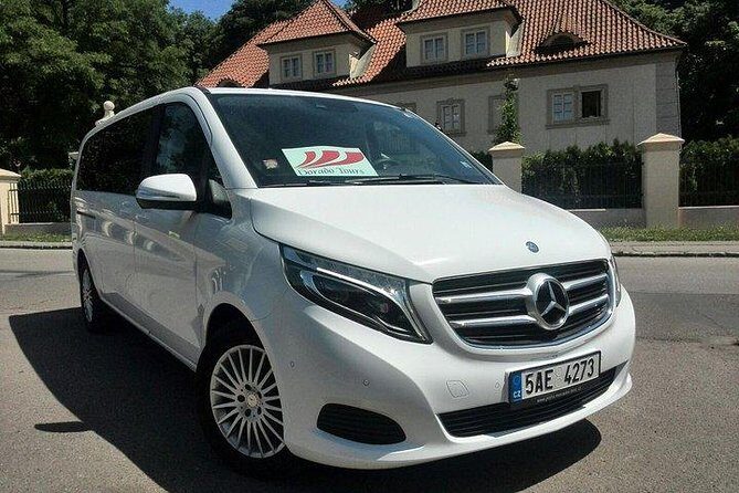 PRAGUE AIRPORT - CITY TRANSFERS in Spanish - Del aeropuerto a tu hotel (o a cualquier punto del centro) sin sorpresas
