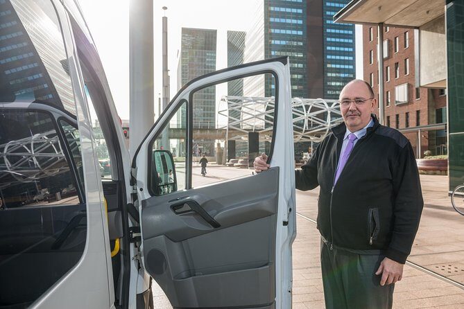 Prague Airport (PRG) Departure Transfer from Prague City - The drive to Vaclav Havel Airport: direct, climate-controlled, tolls included