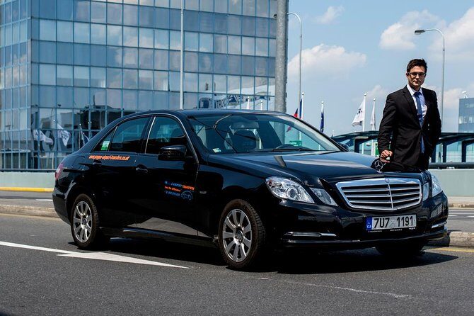 Prague Airport Shared Departure Transfer - Meeting the Driver: Hotel Reception Works Best