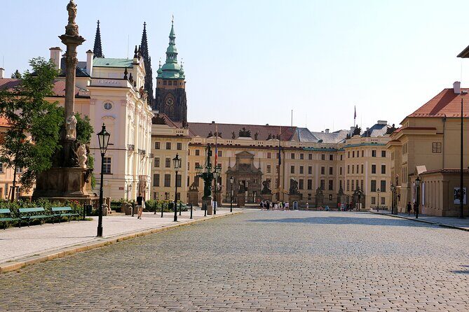Prague Airport Transfers, Praga Aeropuerto Traslados, ESPAŇOL-ENG - The Ride Time: 35 Minutes That Actually Helps