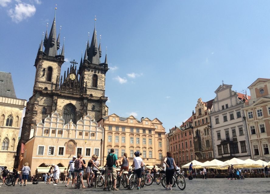 Prague "ALL-IN-ONE" - big tour - Dancing House and the modern counterpoint