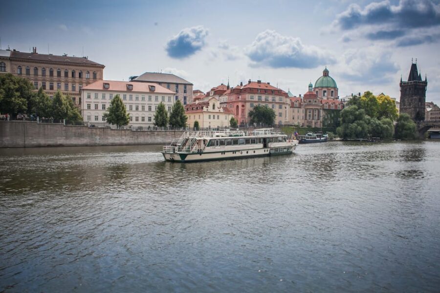 Prague: An unforgettable 2-hour cruise on the Vltava River. - Price and value: is $33 really buying you something?