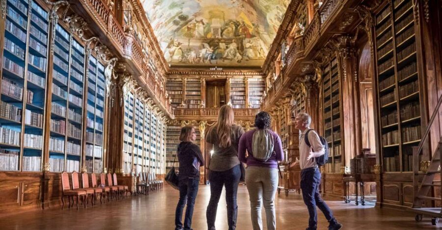 Prague Beer and Baroque: A Highbrow Brew Tour - Guides and the style of storytelling you’ll want to hear