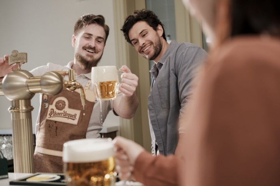 Prague: Beer Pouring Class at Pilsner Urquell Experience - Who should book this Prague beer pouring class