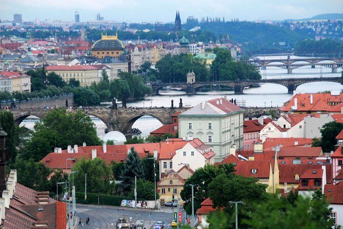 Prague Bike Tour - Stunning Viewpoints, Castle, City & Park - Why This Route Hits the Sweet Spot for First-Timers