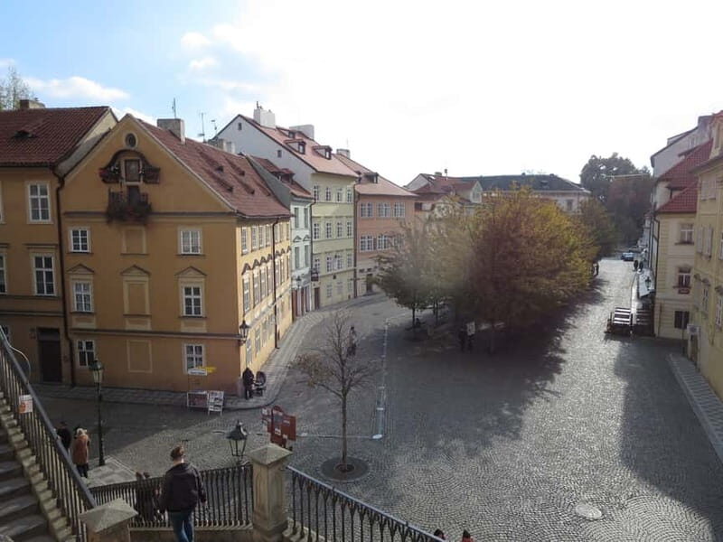 Prague: Bus and Boat Tour - Price and Value: Getting Bus + Boat for Around $31