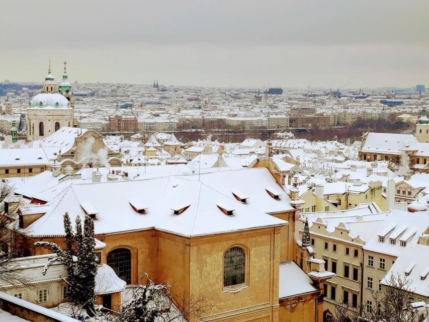 Prague by Car - Prague Castle with express security and guided highlights