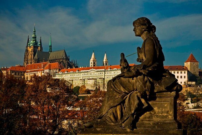 Prague Castle And Castle Grounds Walking Tour in french - Key Highlights at a Glance
