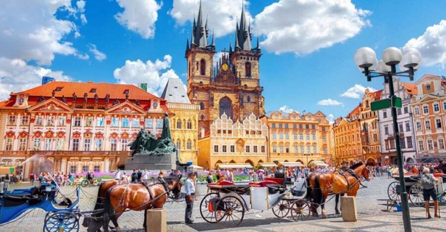 Prague: Castle and Jewish Quarter Tour - Josefov Jewish Quarter: Context That Makes the Stones Human