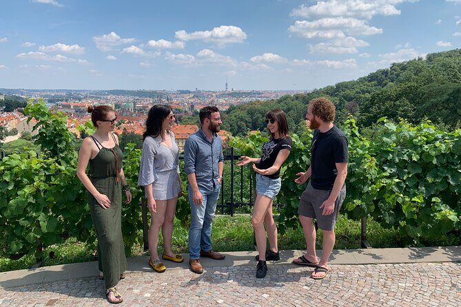Prague Castle and Pubs Tour with Drinks Included - Prague Castle without paid-entry pressure: what you actually see