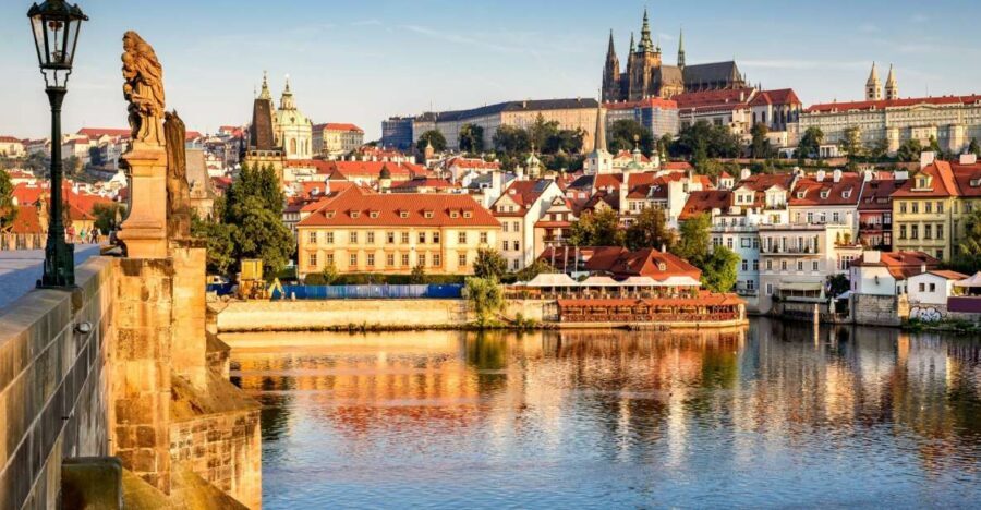 Prague Castle and St. Vitus Cathedral Private Walking Tour - Tickets and what you do get for your money