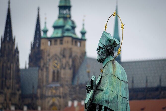 Prague Castle Grounds & Exteriors ️small-group with PragueWay - 3:00 pm Departure and the Crowd Equation