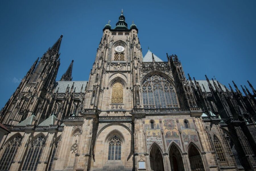 Prague: Castle Grounds & Highlights Walking Tour small-group - Key takeaways