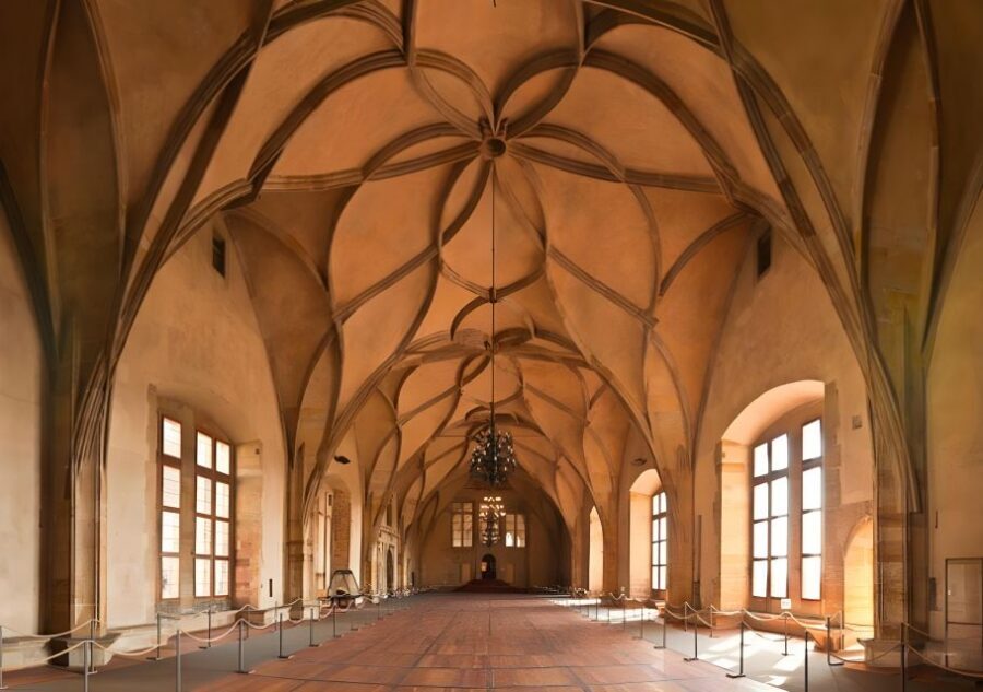 Prague Castle: Royal Palace, Cathedral, and Golden Lane Tour - Prague Castle entry: what’s included, what’s not, and how to plan your budget